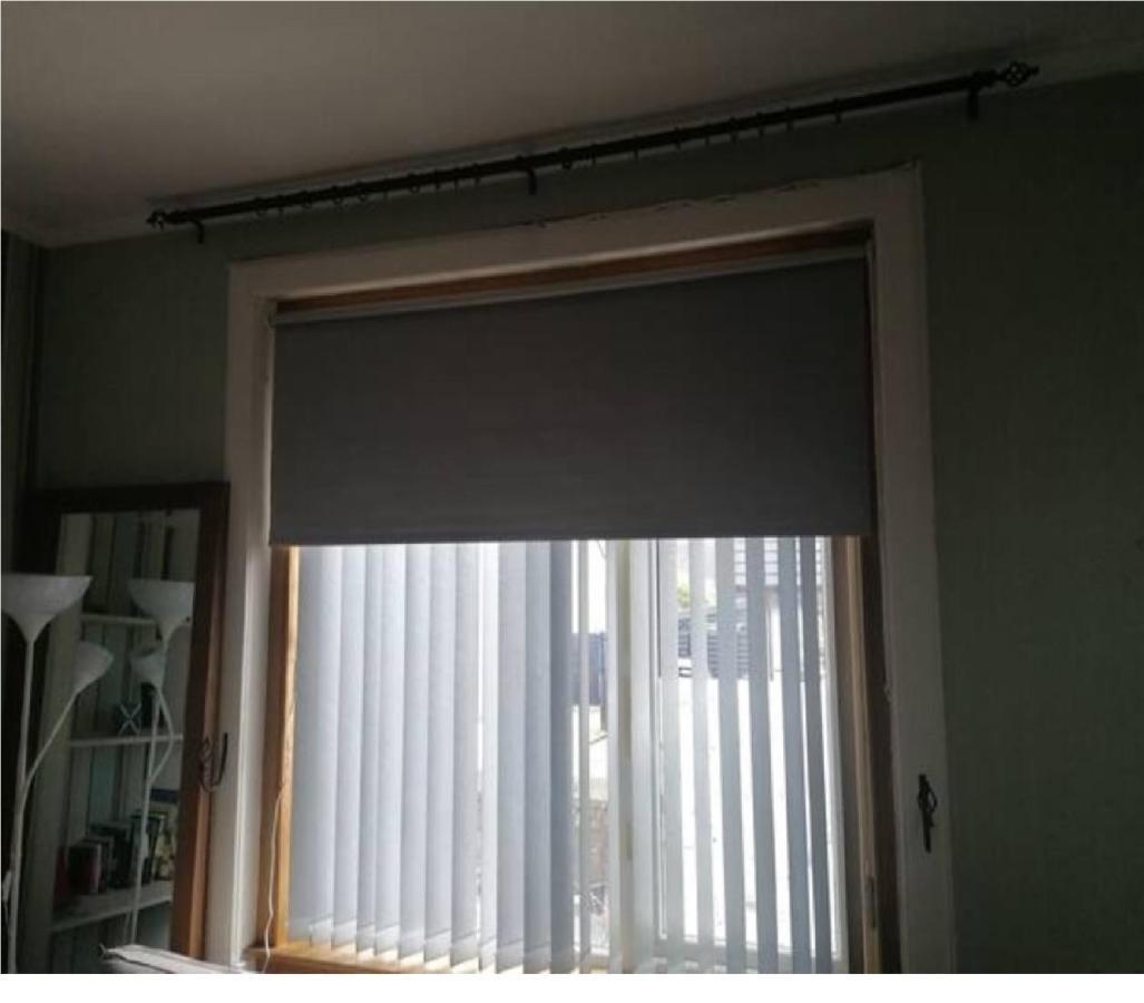 1 Bed In The Outskirts Of Edinburgh, Free Wifi & Street Parking, Self-Catering Leilighet Broxburn Eksteriør bilde